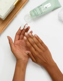 Clinique 7 Day Scrub Cream Rinse-Off Formula 100ml -Winkel Voor Haarproducten clinique 7 day scrub cream rinse off formula 100ml 3