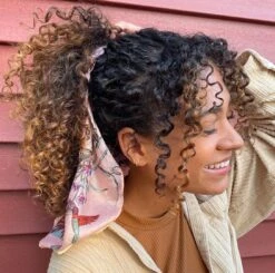 Living Proof Curl Defining Gel148ml -Winkel Voor Haarproducten curl social cuts jalyssa 1