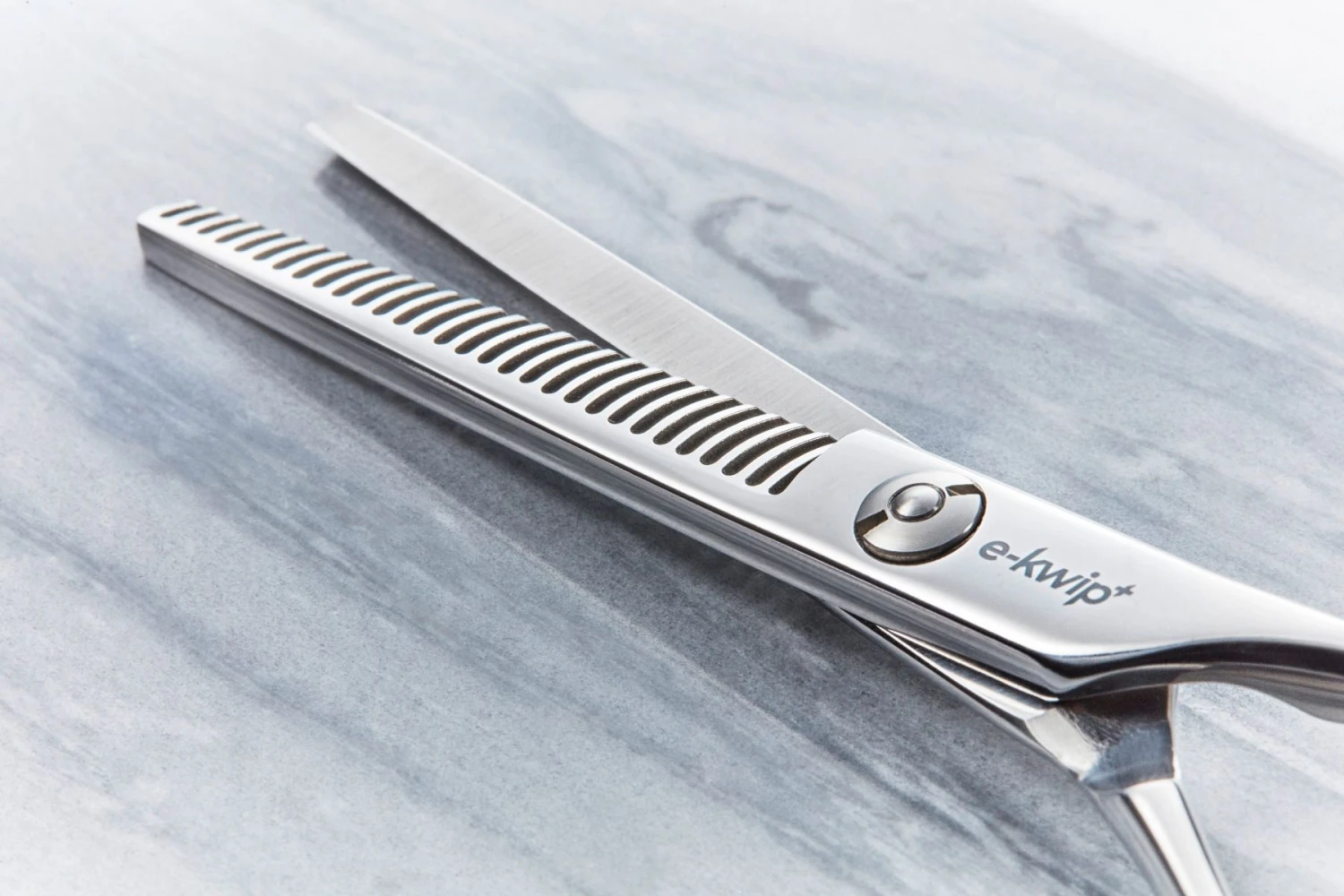 E-Kwip PLUS Elegance Modelleerschaar 5,5inch 2 E-Kwip PLUS Elegance Modelleerschaar 5,5inch - Afbeelding 2