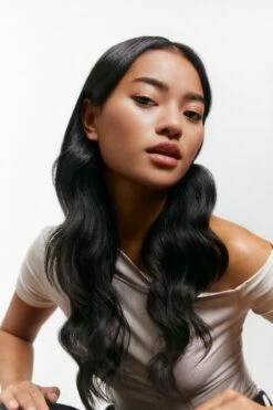 Maria Nila Shaping Heat Spray 250ml -Winkel Voor Haarproducten img shaping heat spray 01 2023 09 25