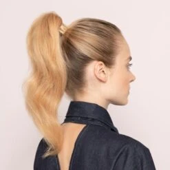 Wella EIMI Beachlook Set -Winkel Voor Haarproducten jpg lowres ponytails accessories brave wave 2 cp after styling angle cropped 3 1