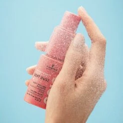 Schwarzkopf OSiS+ Soft Dust Soft Volume Powder 10gr 6 Schwarzkopf OSiS+ Soft Dust Soft Volume Powder 10gr -Winkel Voor Haarproducten osis volume body flatlay soft dust pdp 2000x2000 highres rgb